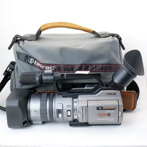 Sony Handycam DCR-VX2100 3CCD miniDV Camcorder 48x Zoom Video Camera Tested Read - Picture 1 of 10