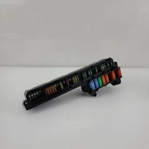 06 - 10 Fits BMW E63 E64 650i M6 Under Dash Fuse Relay Box Module 6957330 - Picture 1 of 10