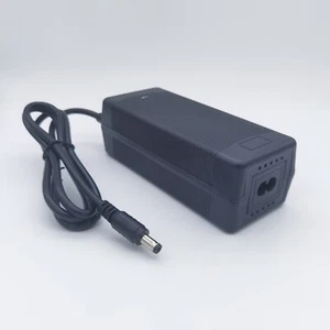 Cargador 54,6 V para bicicleta eléctrica plegable Jetson Haze 48 V batería de iones de litio K1 - Imagen 1 de 16