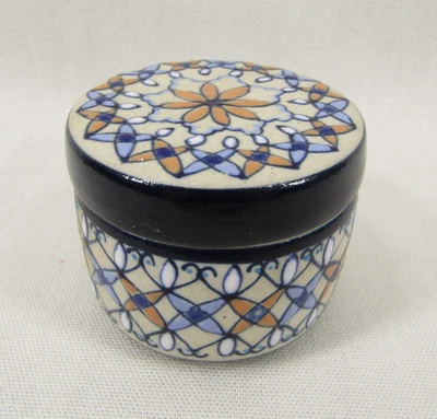 Caja baratija cerámica firmada por Javier Servin México con tapa naranja azul Foto 1 de 4