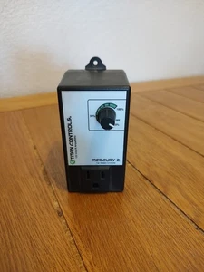 Titan Controls Mercury 2 Classic Series Lüfterdrehzahlregler - Bild 1 von 2