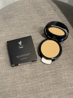 Base de lino para tez en polvo prensado Younique Touch Foto 1 de 4