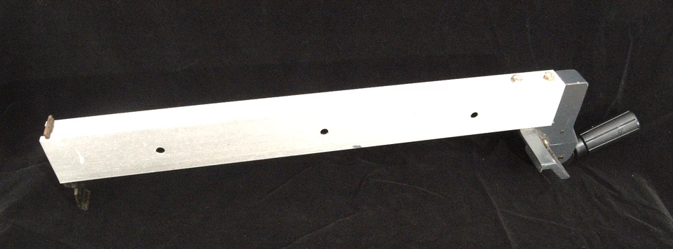 RIP FENCE FOR TRADESMAN TABLE SAW IN VERY GOOD ORIGINAL CONDITION - Image 1 of 4