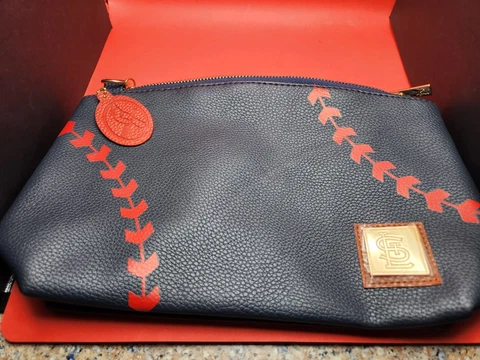 ST. LOUIS CARDINALS MOTHERS DAY PURSE Cover