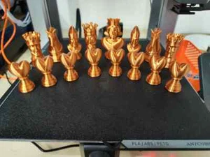 Gli scacchi della Regina di Cuori - SET solo pedine - Foto 1 di 8