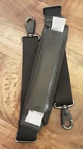 New Tumi Luggage Leather Strap in Black. - Picture 1 of 6