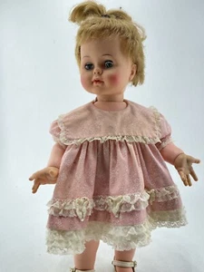 Muñeca Kissy ideal vintage años 60 K-22 pelo castaño claro ojos verdes - funciona - Imagen 1 de 12