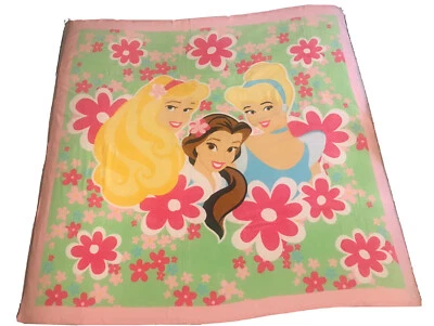 Mega Toalla Disney Princess Aurora/Belle/Cenicienta 60" x 60" Rosa/Multi~NUEVA Foto 1 de 4