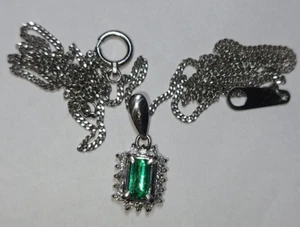 Solid platinum 0.46 carat natural emerald diamond pendant chain necklace 4.39 gr - Picture 1 of 19