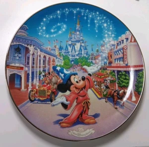 Bradford Exchange Disney 25th Anniversary "Main Street U.S.A." Dekoteller - Bild 1 von 2