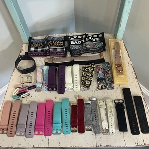 Fitbit Charge 4 Lote Rastreador de Actividad GPS Frecuencia Cardíaca TONELADAS de Bandas 3 Cargadores - Imagen 1 de 8