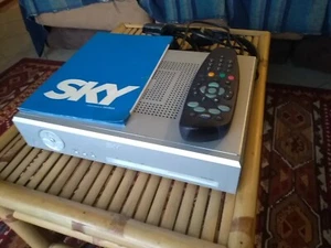 Decoder Sky Pace DS432NS con telecomando - Foto 1 di 4