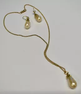 FAUX BAROQUE PEARL AND WHITE OPAL EARRING/NECKLACE SET * FAUX GLASS PEARLS /OPAL - Picture 1 of 2