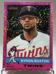 2025 TOPPS HERITAGE BYRON BUXTON PINK SPARKLE CHROME - Picture 1 of 4