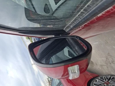 Espejo retrovisor de puerta izquierdo usado se adapta a: Mitsubishi Outlander 2013 pintado con intermitente Foto 1 de 4