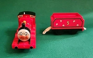 Thomas & seine Freunde Trackmaster JAMES GOES BUZZ BUZZ Zug Motorisiert, Ist-Zustand - Bild 1 von 11