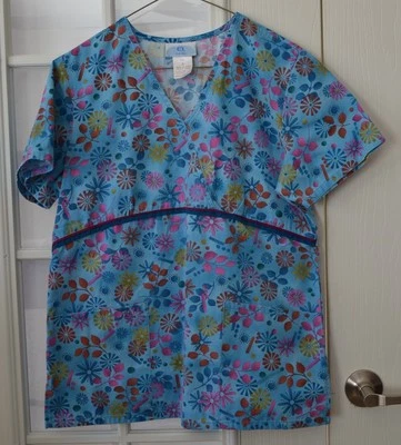 Awesome S B Scrub Top Size Small - Image 1 of 2