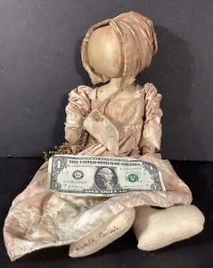 Original MICHELLE  CARLISLE Hand Made  Folk Art Doll ‘Tattered Magnolia’ - Picture 1 of 7
