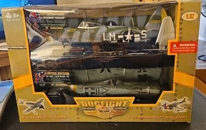 Focke-Wulf Fw-190D-9 & P-47D Thunderbolt 1:32 Dogfight Ultimate Soldier NIB - Picture 1 of 9