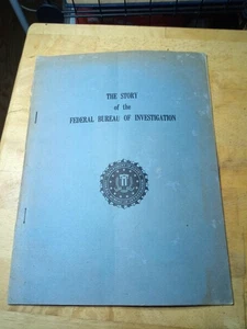1945 Story of the Federal Bureau of Investigation FBI J Edgar Hoover, Vintage  - Bild 1 von 17