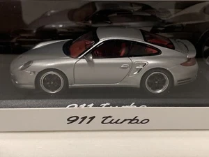 Porsche 911 Turbo (997.2) W/Fuchs Wheels Limited Edition Minichamps 1:43 - Picture 1 of 10