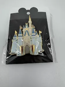 Walt Disney World Cast Exclusive 3D Castle Jumbo Pin - Bild 1 von 3