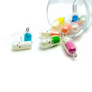 1, 4, 20 or 50 BULK pcs Kawaii Happy Pill Wish Capsule Charms-US Seller-MC1198 - Picture 1 of 4