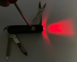 Victorinox Swiss Lite -Black - w/ toothpick & red light EXCELLENT CONDITION! BL4 - Picture 1 of 7