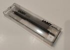 Crayon mécanique noir LAMY Spirit ultra rare 0,5 mm avec étui transparent et papier