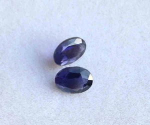 Par de piedras preciosas sueltas ovaladas corte facetado iolita azul natural de 2,20 quilates 6*8 mm - Imagen 1 de 3