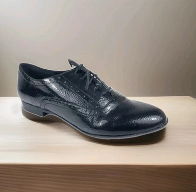 Steve Madden Women 9.5M Dress Shoe Black Patent Leather Lace-Up Oxford Tipiee  - Image 1 of 4