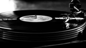 Digitalisierung von Schallplatten Vinyl digitalisieren LP Single digitalisieren - Bild 1 von 1