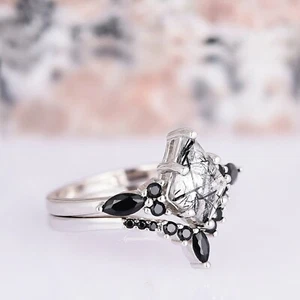 Juego de anillos Skye de cuarzo rutilado y ónix negro para parejas - ónix negro para él y los suyos. - Imagen 1 de 6