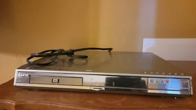 SANYO DRW-500 SLIM DVD RECORDER/PLAYER  With REMOTE EUC Tested - Image 1 of 4
