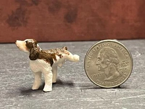 Puppenhaus Miniatur Hund ungezogen Spaniel Tiere C187 Maßstab 1:24 Dollys Galerie - Bild 1 von 3