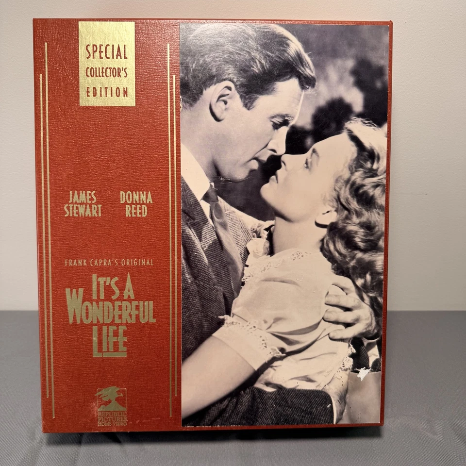 It's A Wonderful Life VHS 45th Anniversary Special Collector's Edition. - Image 1 of 4