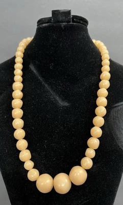 Vtg Chunky Butterscotch Bead Necklace Lucite Style Graduated Faux Bakelite 20" - Image 1 of 4