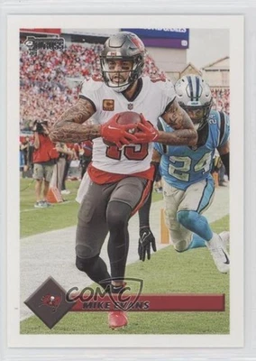 2023 Panini Donruss Retro 1993 Mike Evans #R93-35 - Image 1 of 2