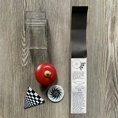 Trottola in legno magnetica Swirl Around Magnetic Top - Immagine 1 di 4