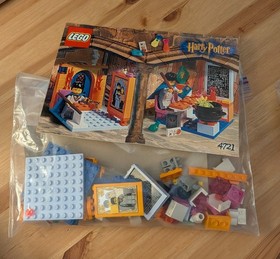 LEGO Harry Potter: Hogwarts Classrooms (4721)