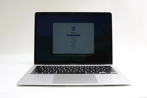 13" 2020, MacBook Air, BTO, Apple M1, 16GB, 256GB SSD, 7C - Picture 1 of 16