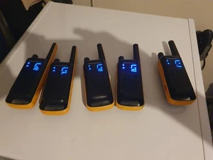 Motorola TLKR T82 Extreme Walkie Talkie x5 - Zdjęcie 1 z 10