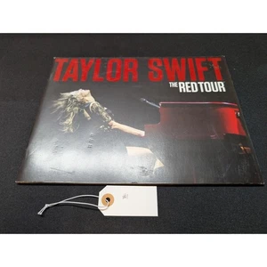 Taylor Swift - The Red Tour VIP Book VIP TICKET And POSTER Rare Merch official - Imagen 1 de 7