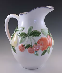 PORTUGESE POTTERY MAJOLICA FRUITS PITCHER MADE IN PORTUGAL - Picture 1 of 4