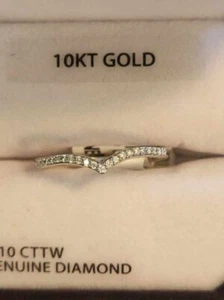 NWT 10K Solid White Gold Natural Diamond Fitted Contour Wedding Band Ring Sz 7 - Picture 1 of 12