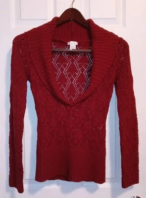 Женский пуловер Charlotte Russe свитер размер M бордовый/бордовый декольте, б/у в отличном состоянии - Изображение 1 из 4