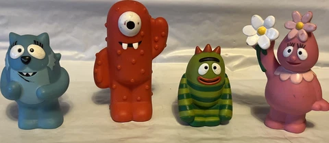 Yo Gabba Gabba 4 PVC Figures  Cake Topper Toys Cover