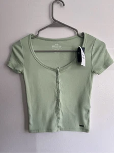 Hollister Womens XXS Baby Tee Must Have Collection NEW Mint Green Cropped Shirt - Picture 1 of 5