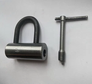 Vintage Hinged padlock with a secret Handmade USSR prison art RARE, 2 Keys - Picture 1 of 7