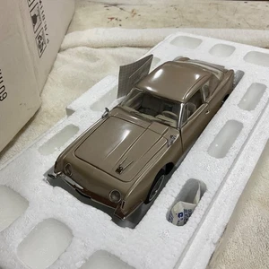 1963 Studebaker Avanti Franklin Mint 1/24 Scale Diecast Car - Picture 1 of 11